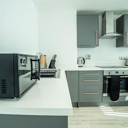 Modern Luxe 1 & 2 Bed Apts Near Granby Plaza By Sojo Stay Лестер Экстерьер фото